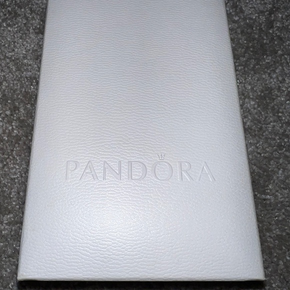 Brand new in box Pandora Signature Pave Necklace - Picture 9 of 9